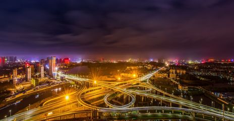 《南昌日報》頭版關注:南昌經開區(qū)致力打造現(xiàn)代產業(yè)新城